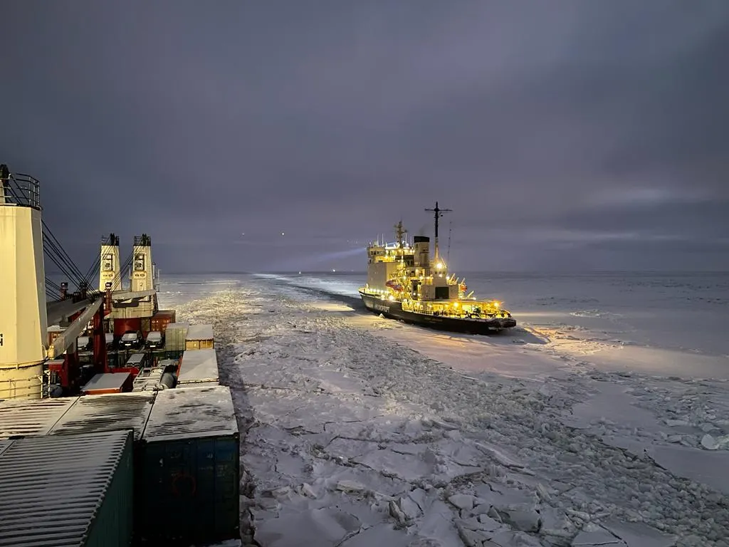Unified icebreaking fleet on the Northern Sea Route