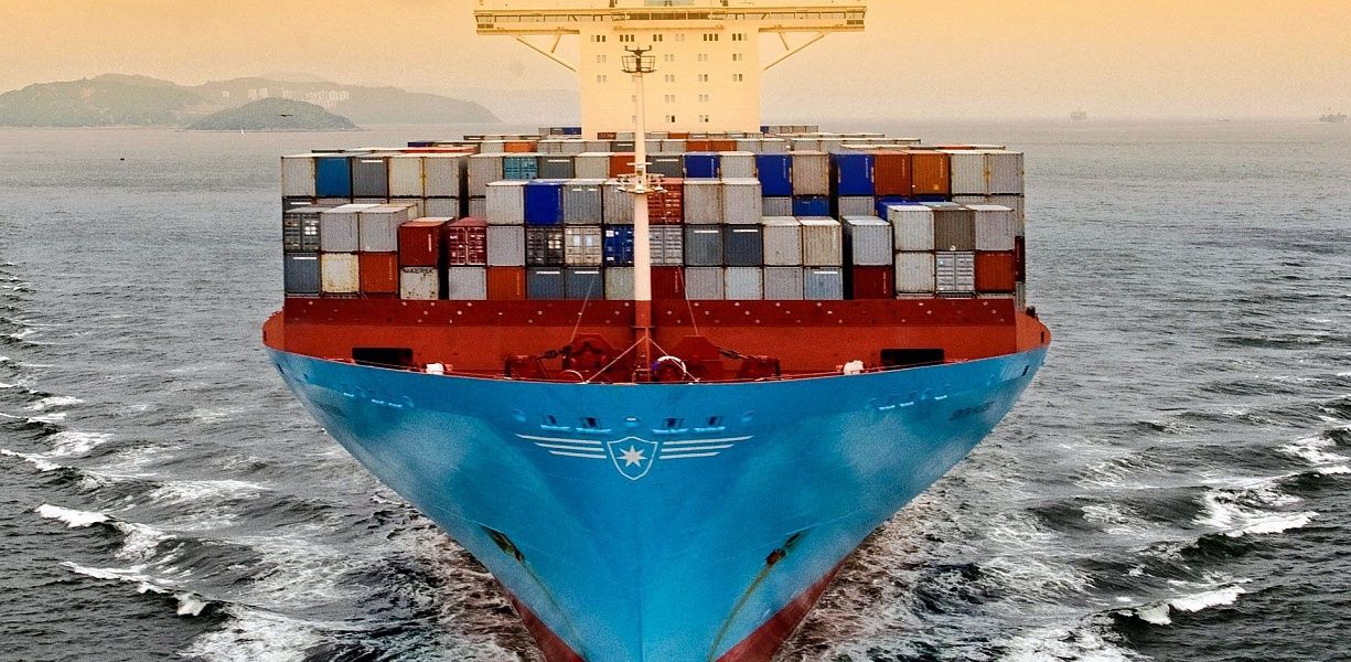 Почему контейнеры не падают с транспортных кораблей